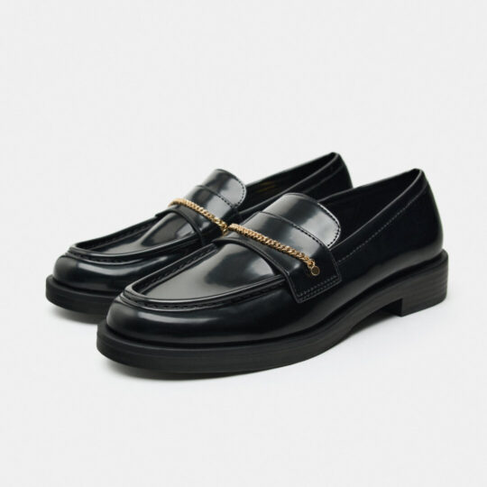 Loafers with Chain
